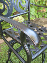 Load image into Gallery viewer, Perris 3/5 Piece Bar Table Set (Perris 5GB)