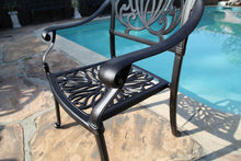 Load image into Gallery viewer, Elisabeth 5 Piece Round Dining Set C (SH343)